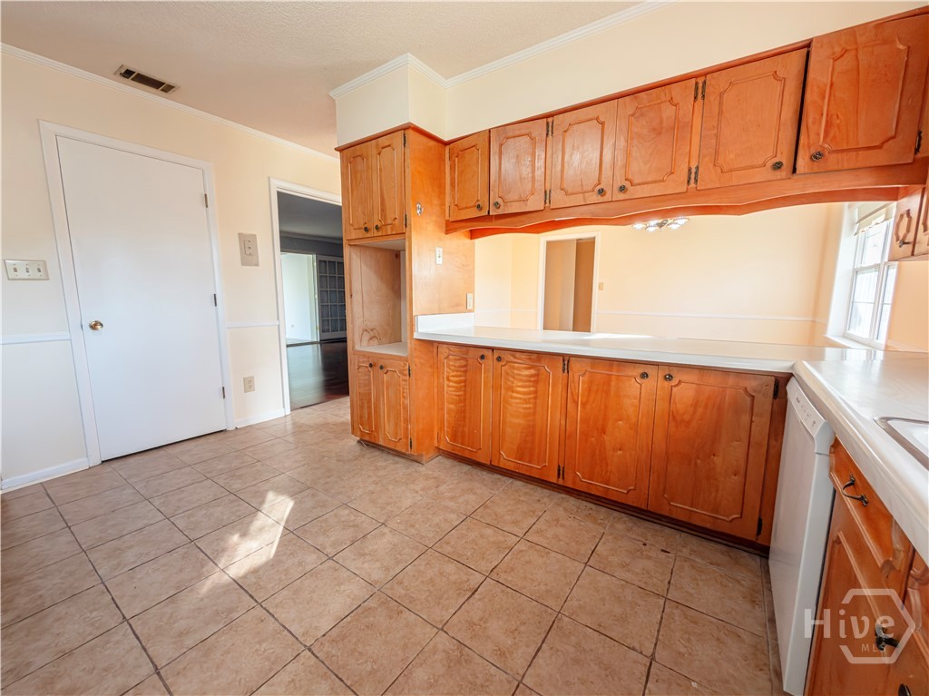 105 Edgewood Road Property Photo 11