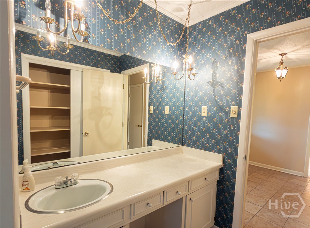 105 Edgewood Road Property Photo 25
