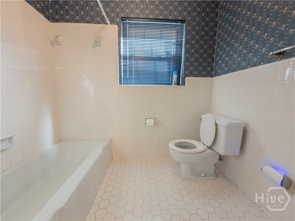 105 Edgewood Road Property Photo 26