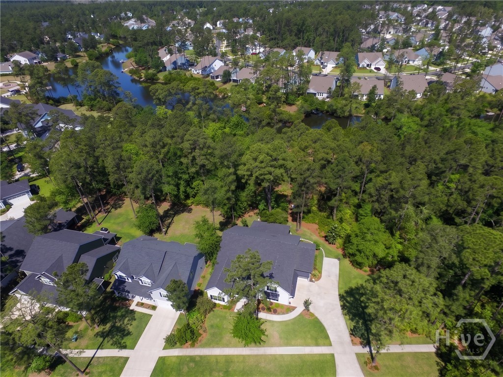 305 Lafayette Drive Property Photo 4