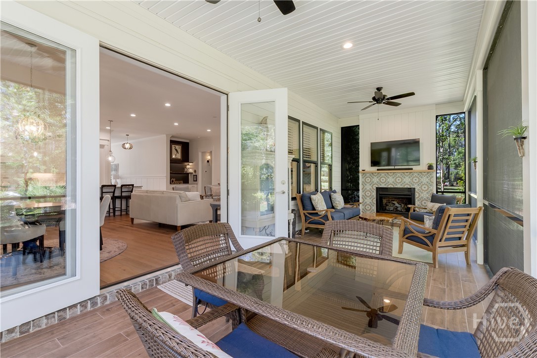 305 Lafayette Drive Property Photo 43