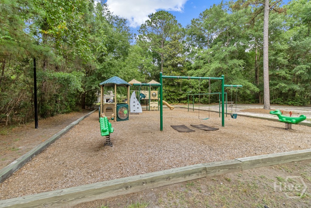 305 Lafayette Drive Property Photo 60