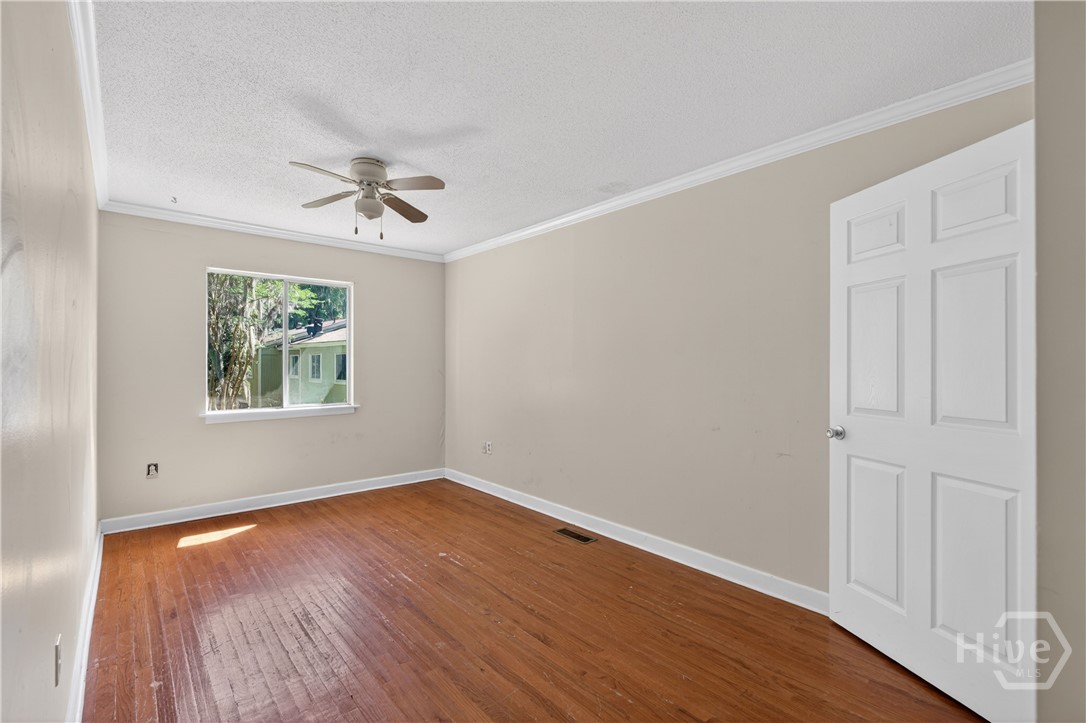 527 Tibet Avenue C4 Property Photo 4