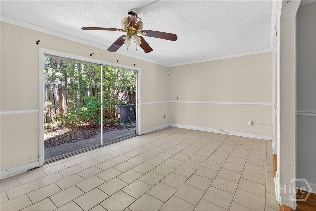 527 Tibet Avenue C4 Property Photo 7