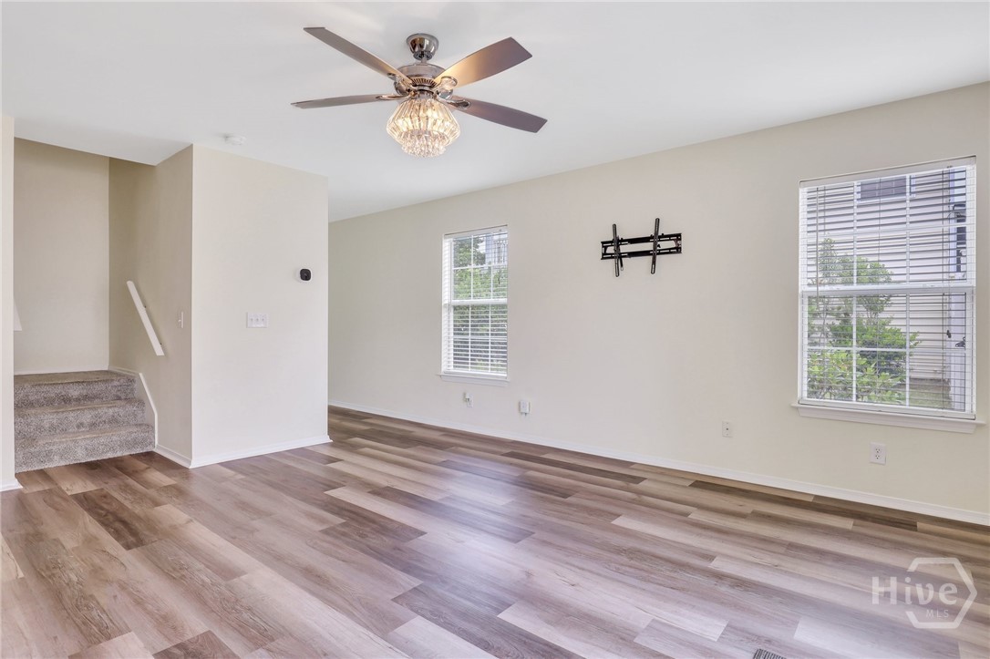 51 Fairgreen Street Property Photo 7