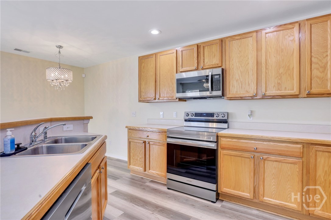 51 Fairgreen Street Property Photo 9