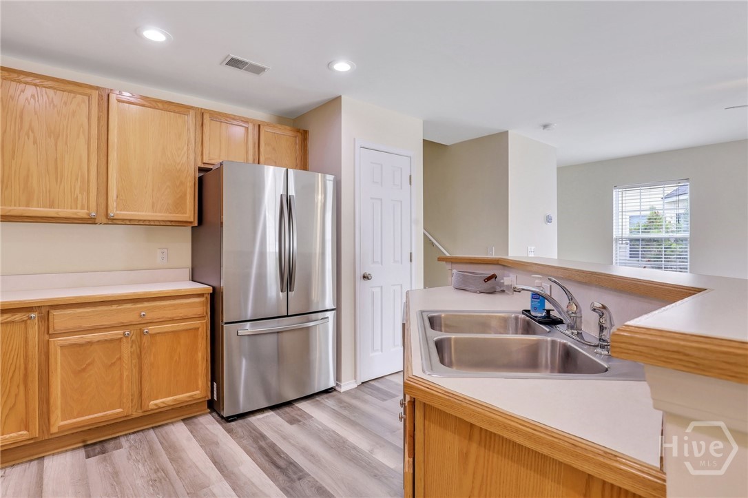 51 Fairgreen Street Property Photo 11