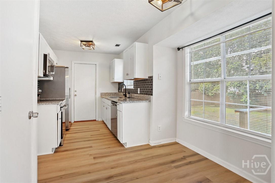 143 Cambridge Drive Property Photo 11