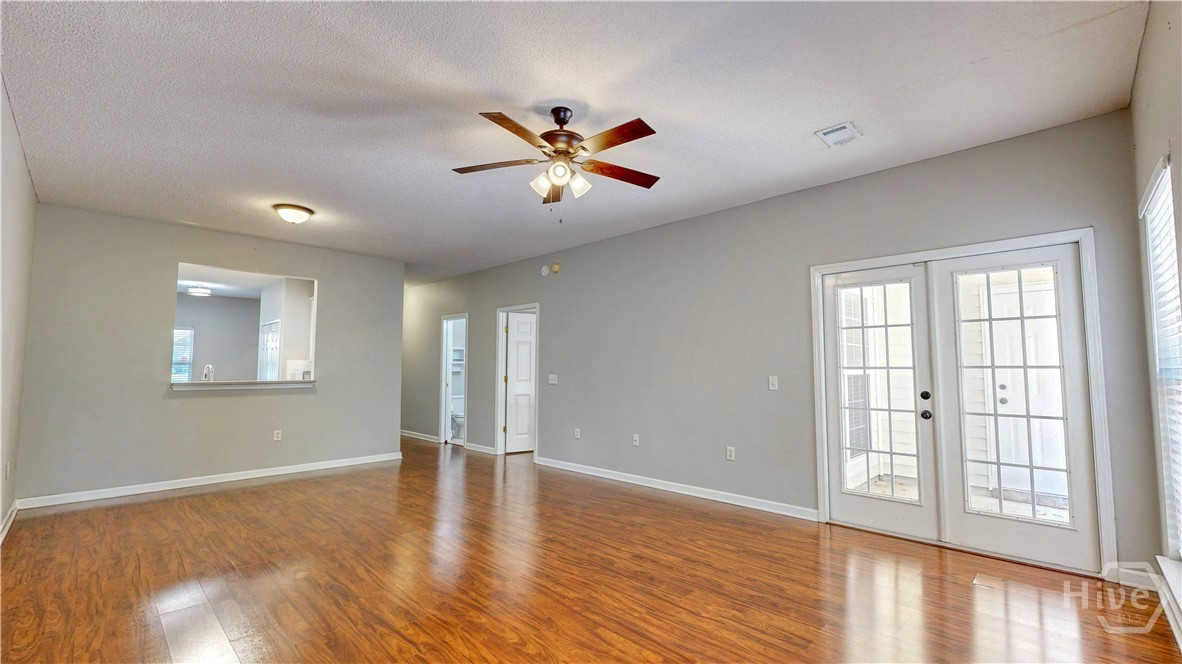 42 Stonelake Circle Property Photo 2