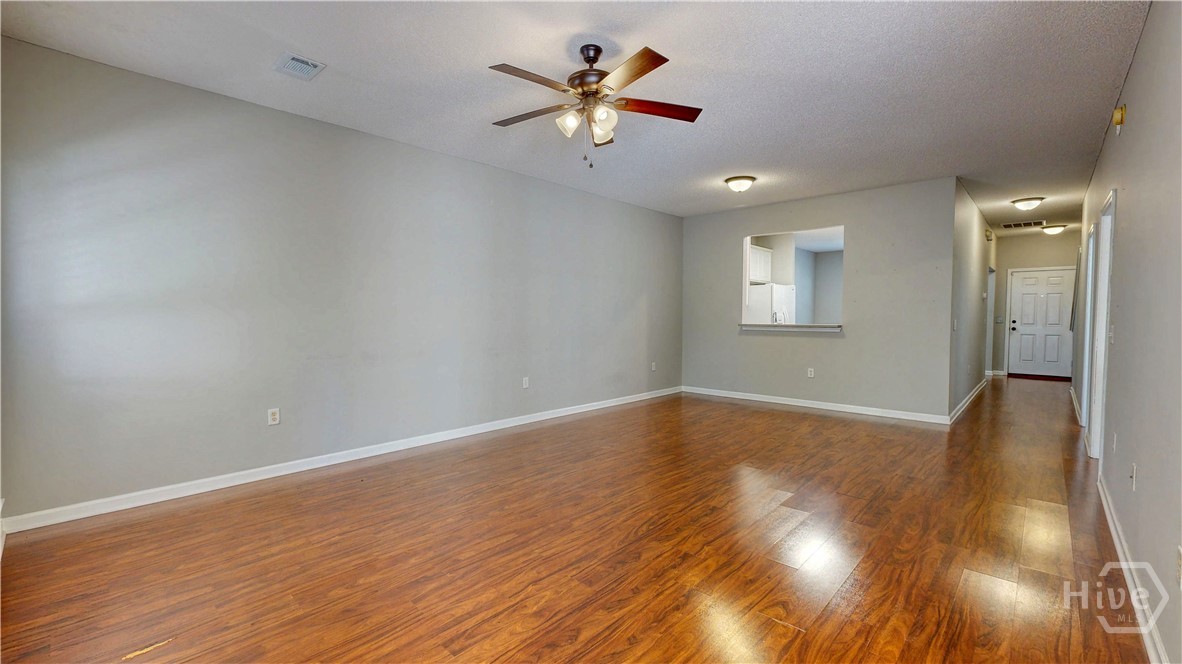 42 Stonelake Circle Property Photo 10