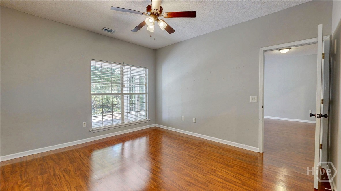 42 Stonelake Circle Property Photo 15