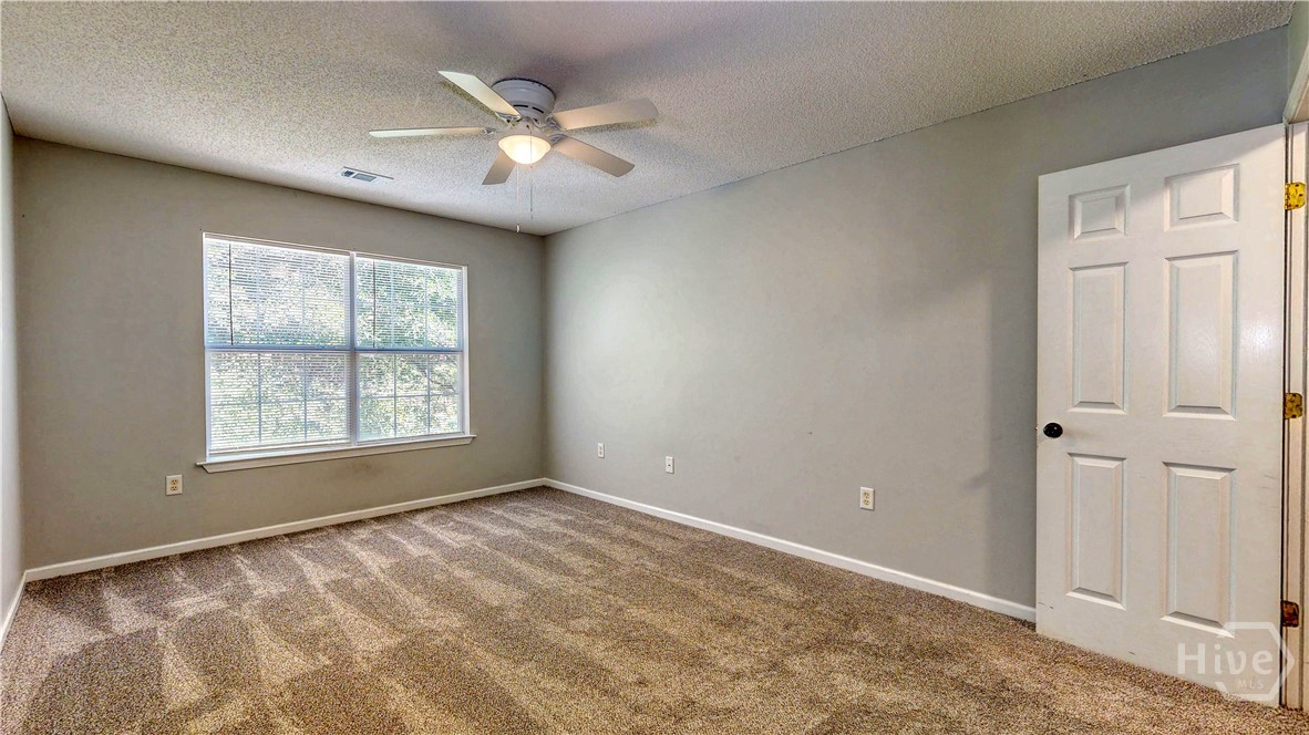 42 Stonelake Circle Property Photo 17