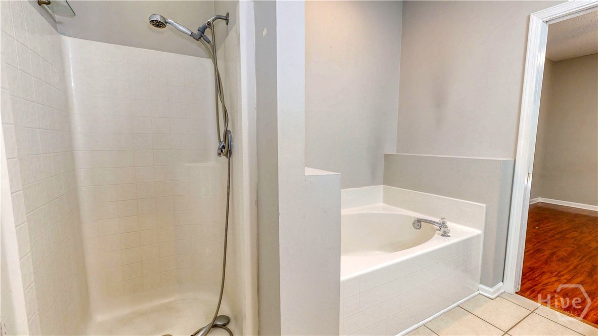 42 Stonelake Circle Property Photo 20