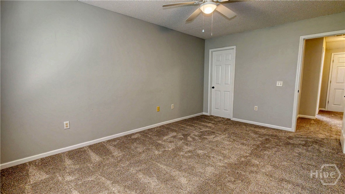 42 Stonelake Circle Property Photo 31
