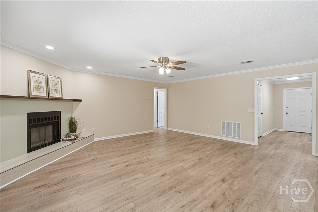 715 Little John Drive Property Photo 2