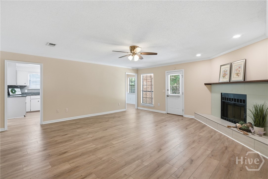 715 Little John Drive Property Photo 4