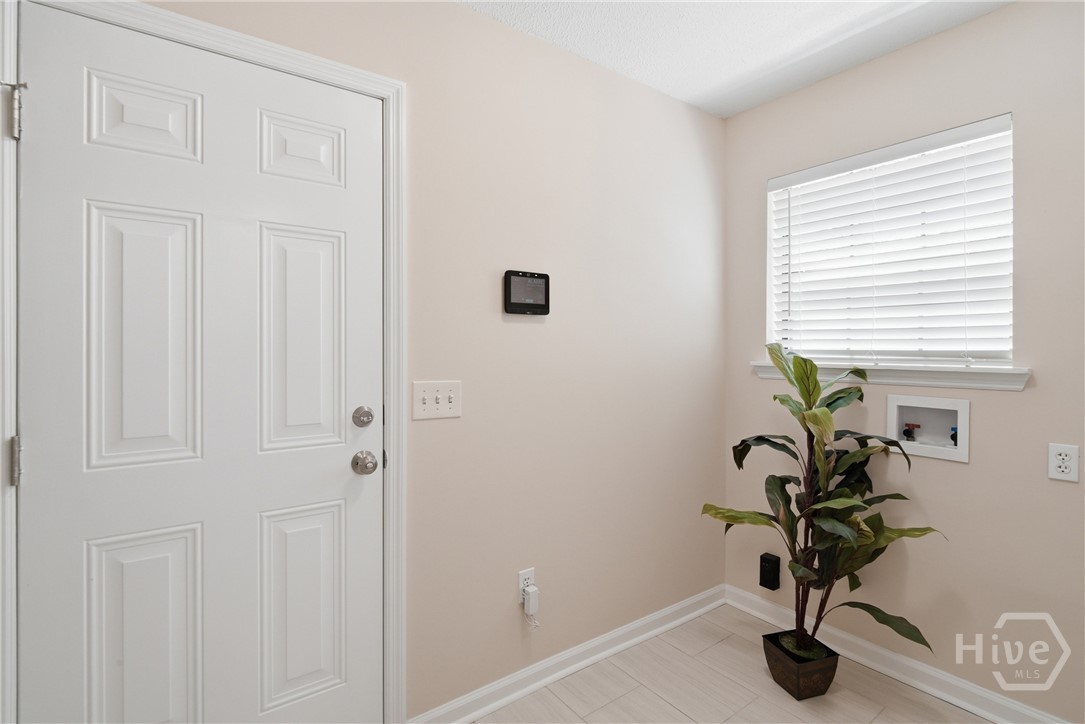 715 Little John Drive Property Photo 10