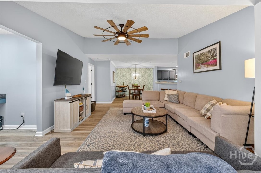 9301 Walden Park Drive Property Photo 15