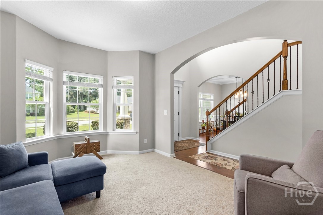 95 Flemington Oaks Drive Property Photo 6
