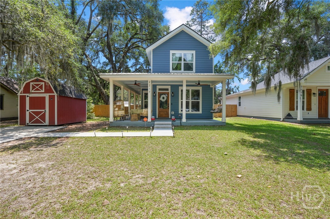 2217 E 59th Street Property Photo 2