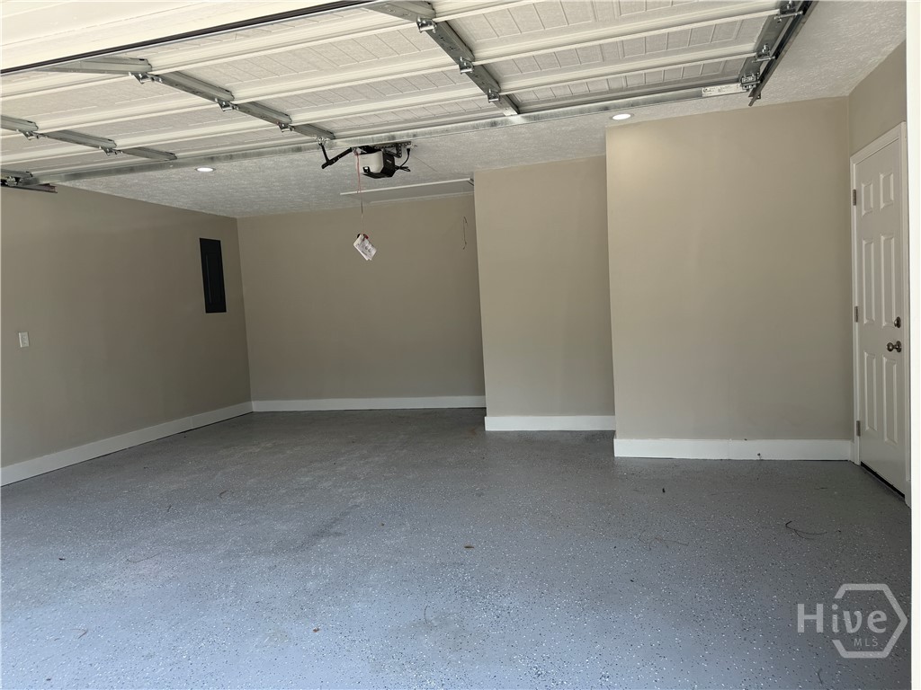 425 Durden Drive Property Photo 8