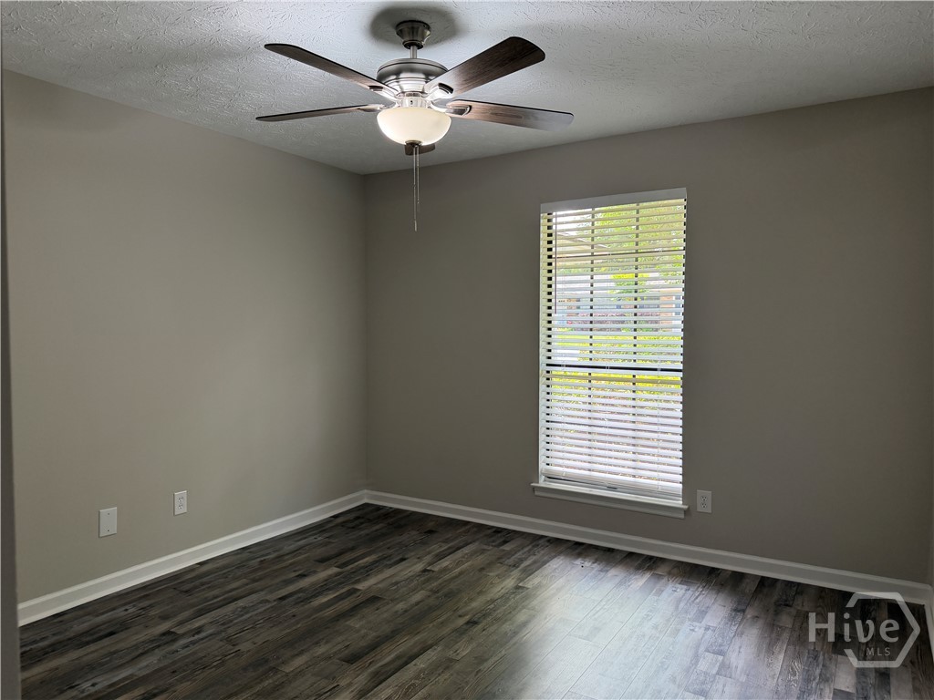 425 Durden Drive Property Photo 11
