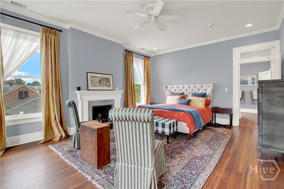 11 E 50th Street Property Photo 16