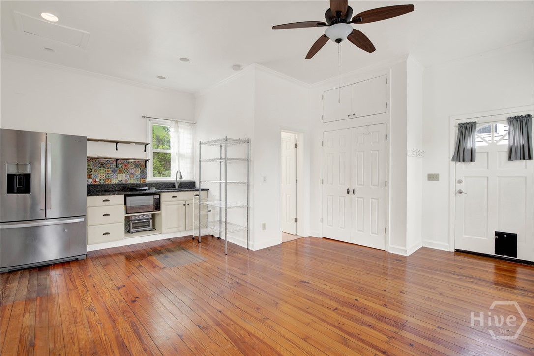 11 E 50th Street Property Photo 27