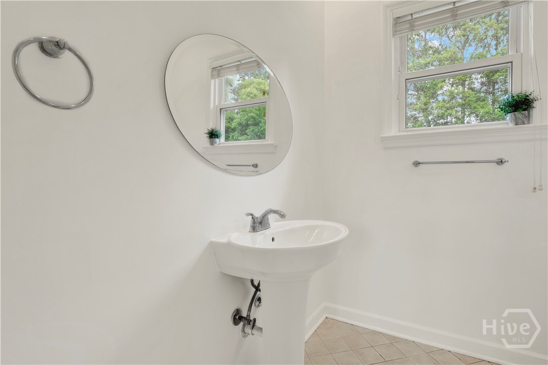 11 E 50th Street Property Photo 29