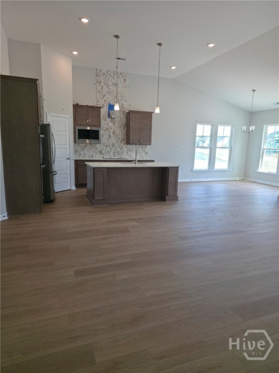 167 Como Drive Property Photo 3
