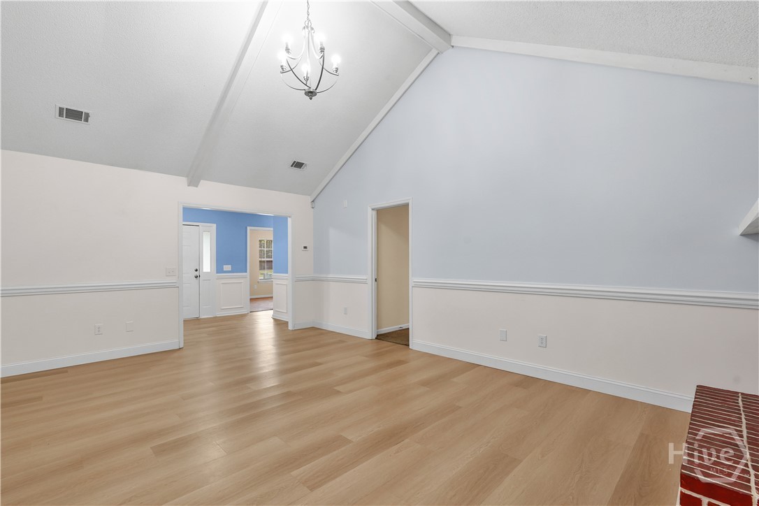 612 Trevor Street Property Photo 6