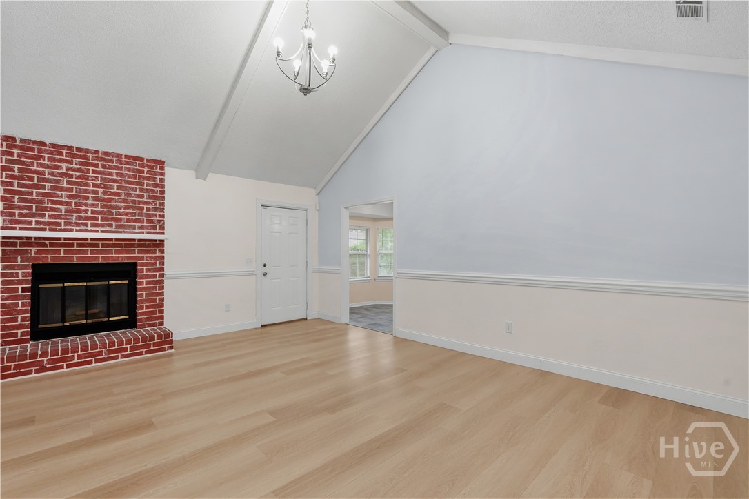 612 Trevor Street Property Photo 7