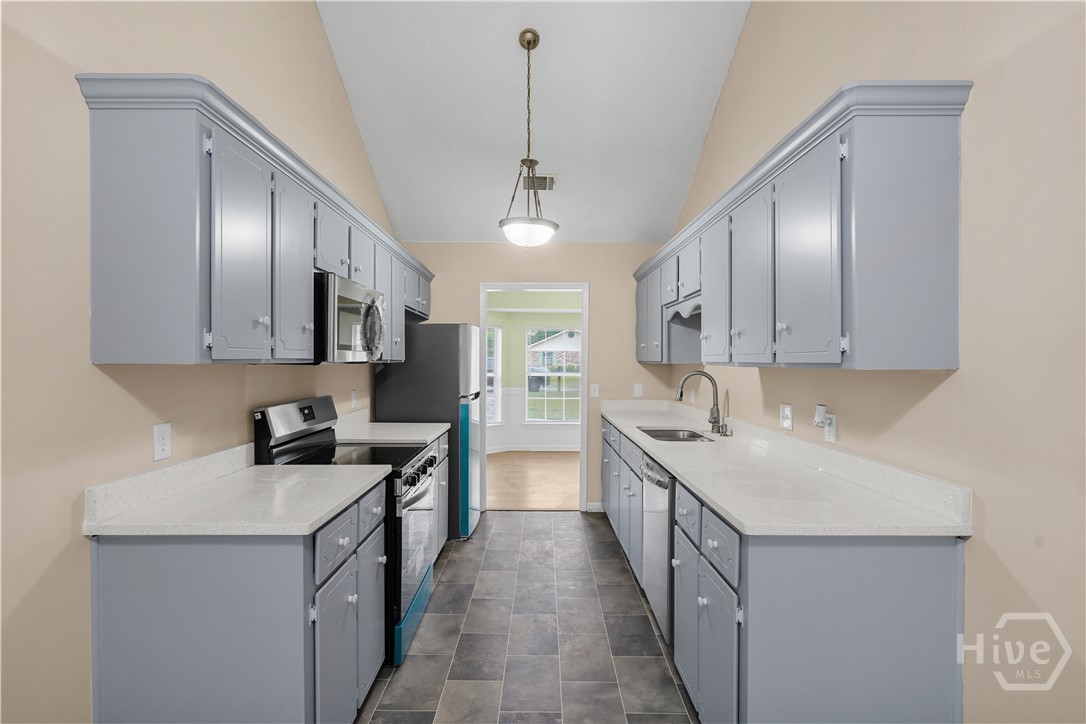 612 Trevor Street Property Photo 15