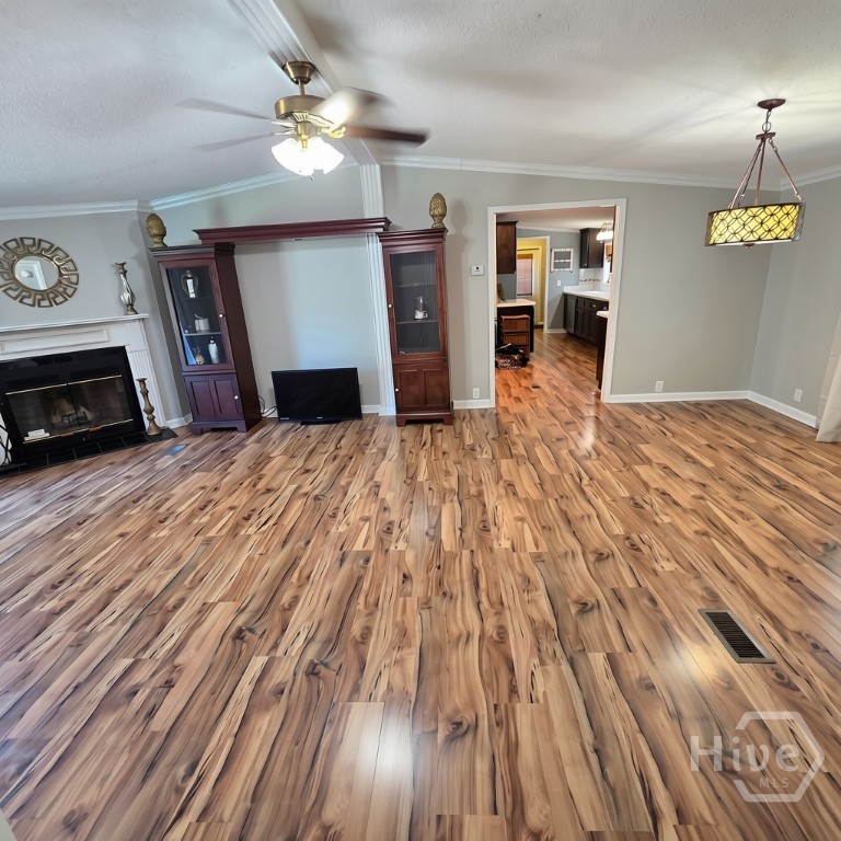 106 Blair Way Property Photo 3