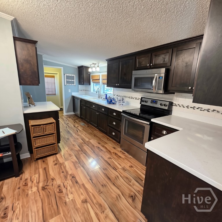106 Blair Way Property Photo 7