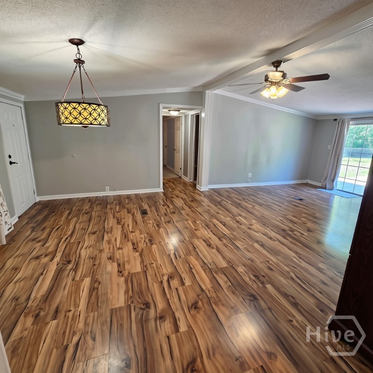106 Blair Way Property Photo 8