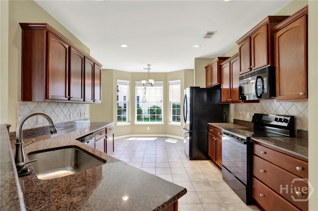 86 Cooper's Lane Property Photo 17