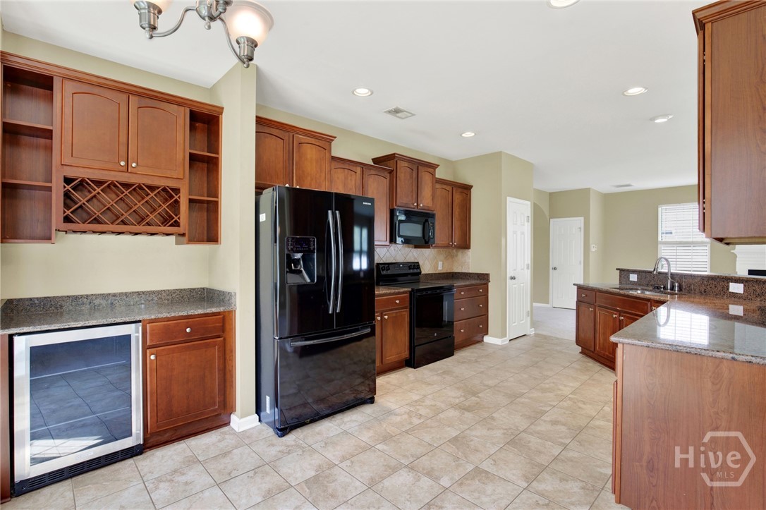 86 Cooper's Lane Property Photo 18