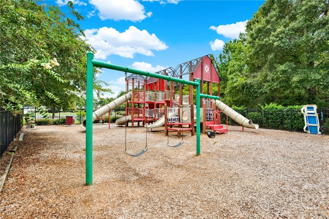 86 Cooper's Lane Property Photo 34