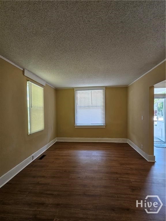 714 W 38th Street Property Photo 11
