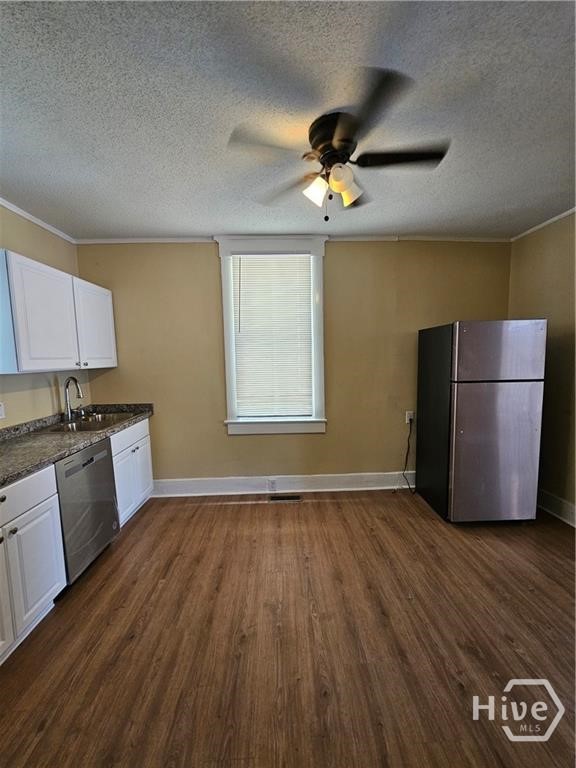 714 W 38th Street Property Photo 15