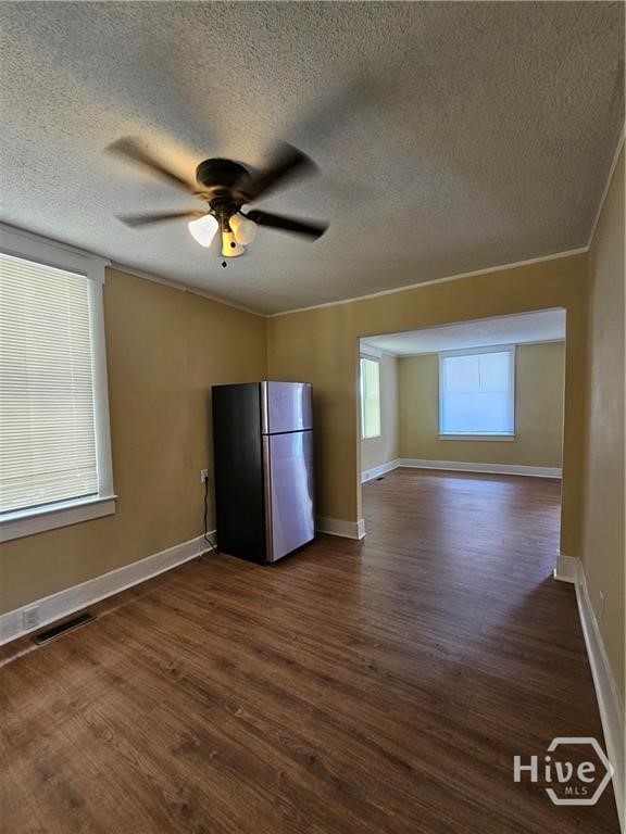 714 W 38th Street Property Photo 16