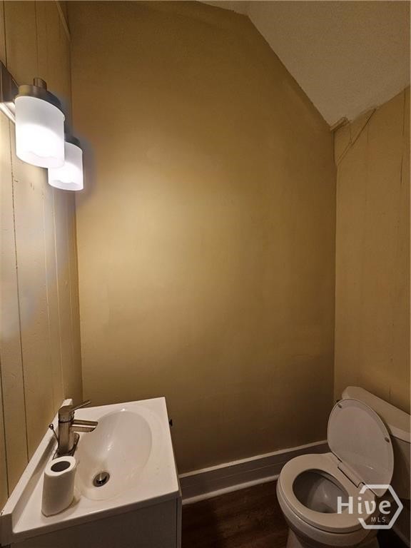 714 W 38th Street Property Photo 22