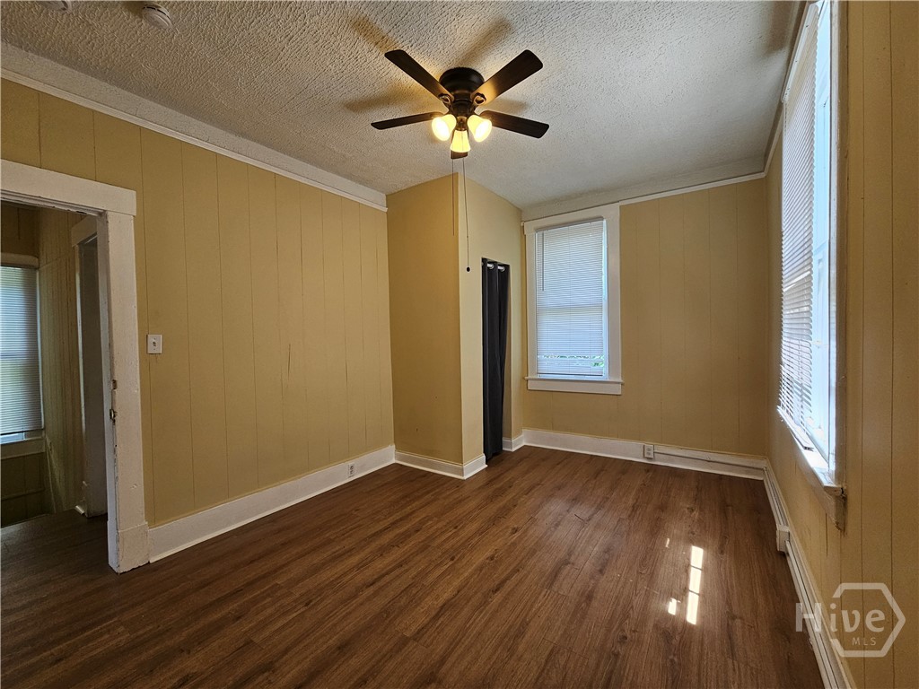 714 W 38th Street Property Photo 33