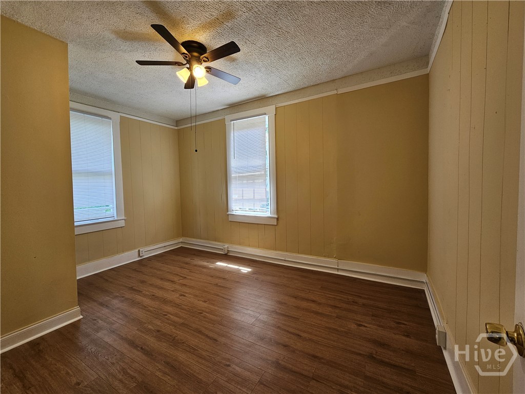 714 W 38th Street Property Photo 35