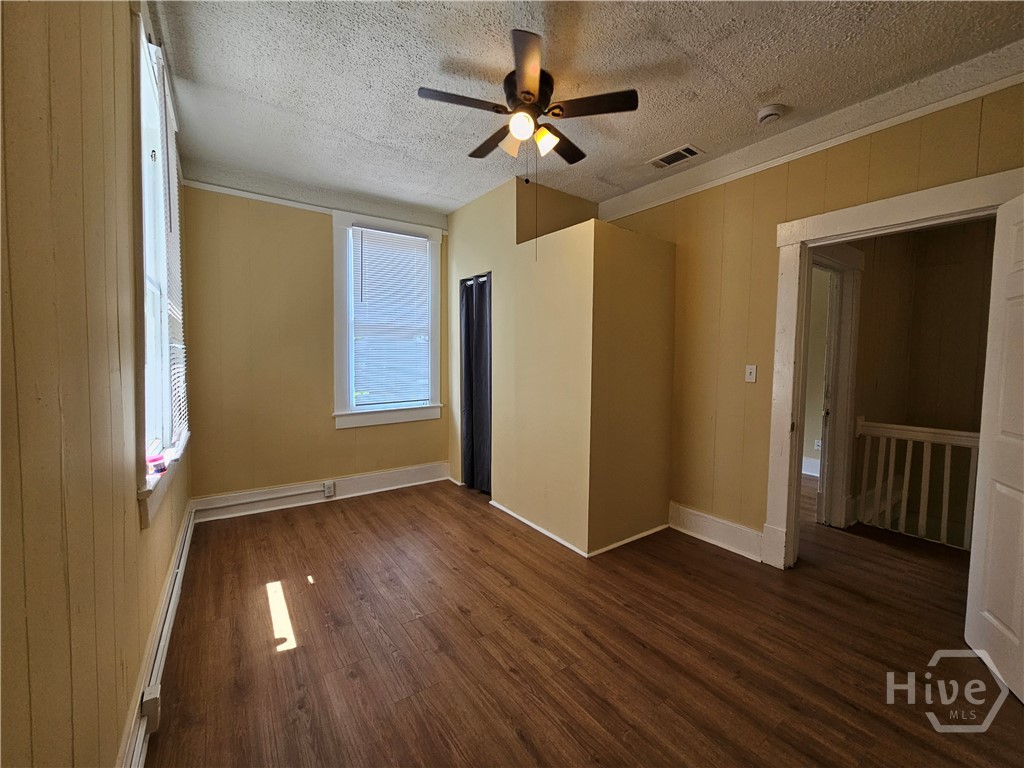 714 W 38th Street Property Photo 37