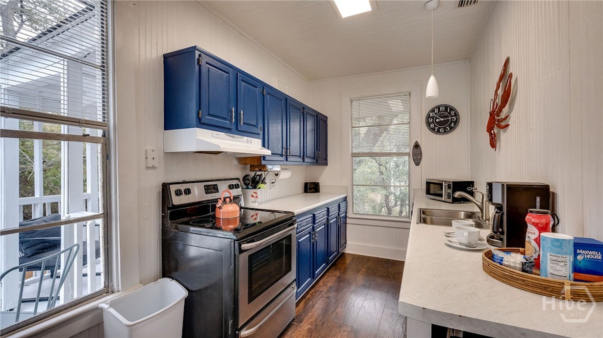 16 13th Street Property Photo 11