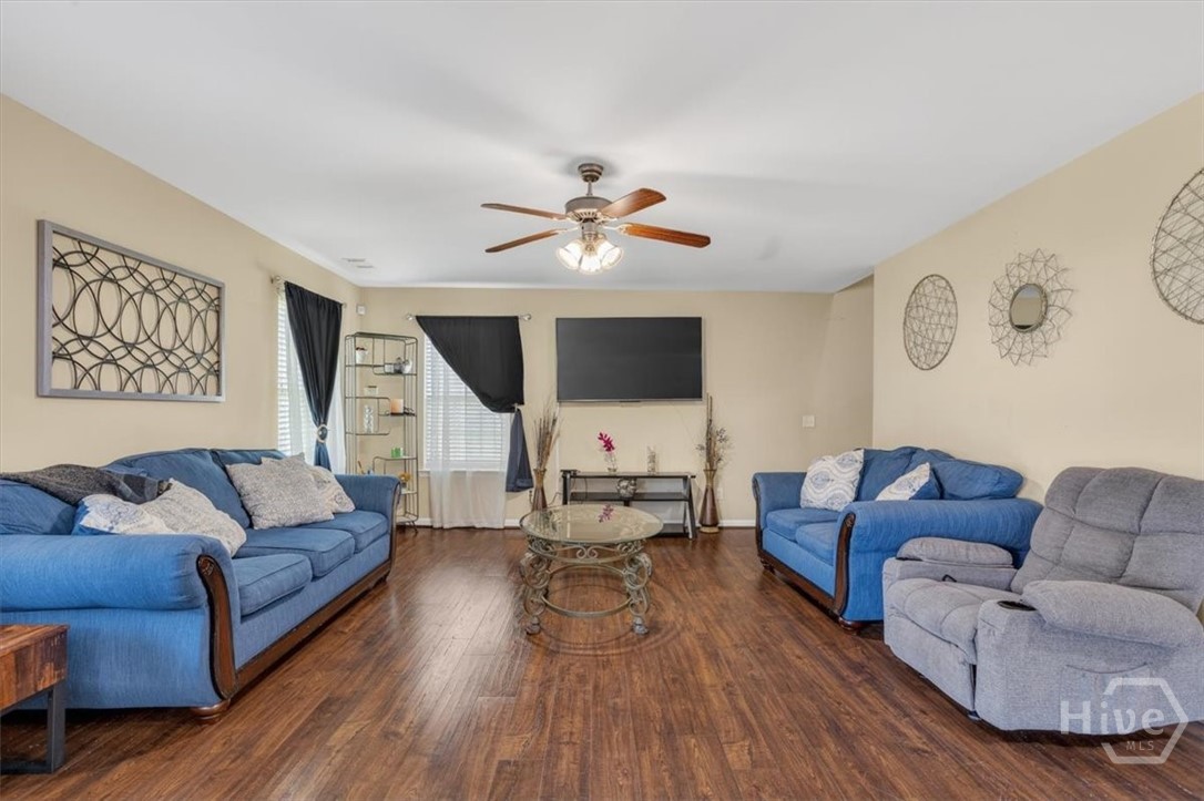 104 Austin Way Property Photo 15