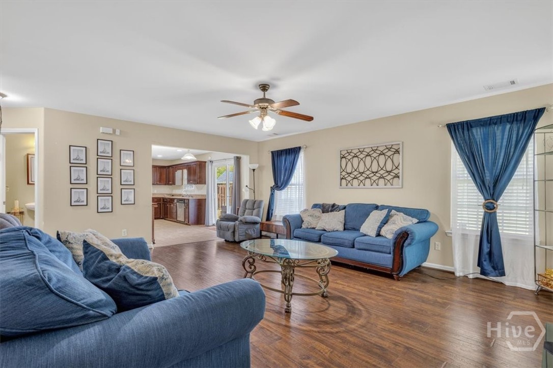 104 Austin Way Property Photo 16