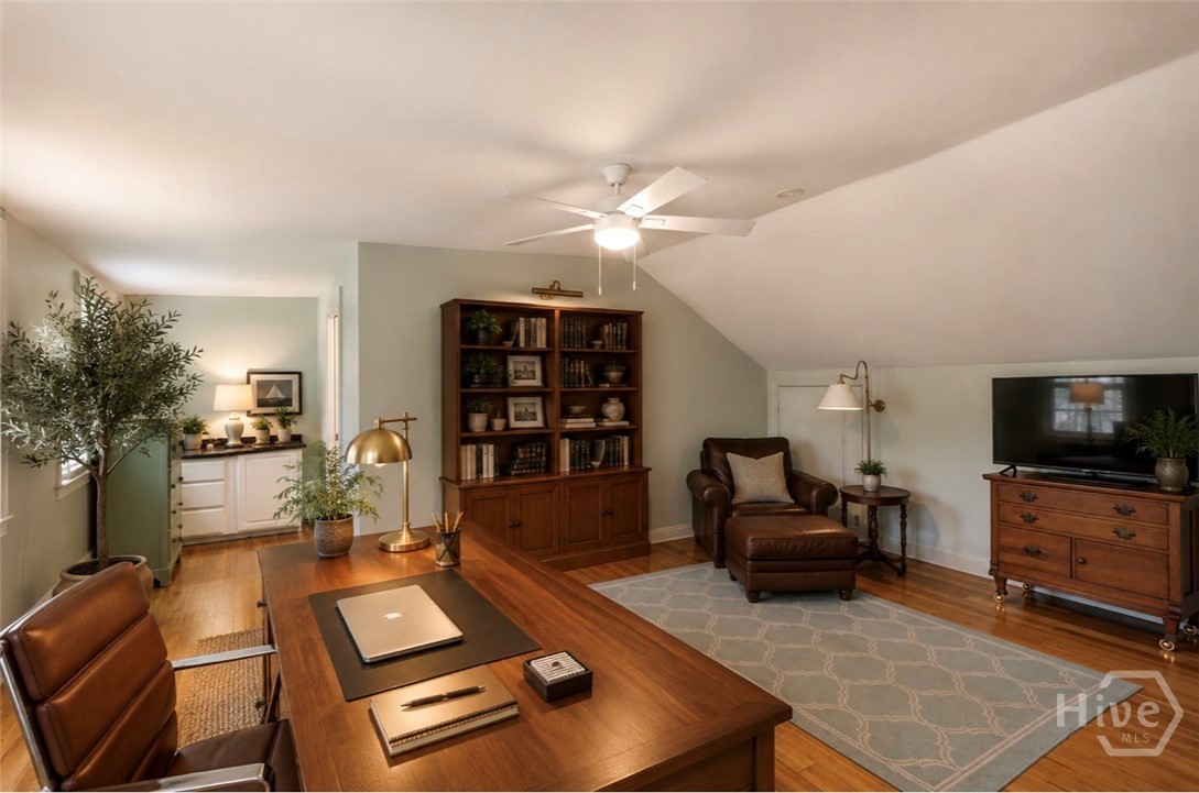 423 E 57th Street Property Photo 20